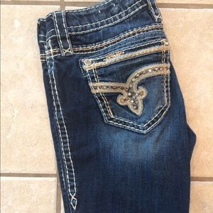 Rock revival straight legged jeans