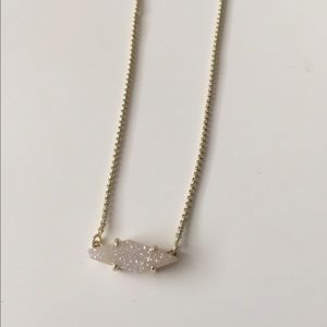 Kendra Scott necklace