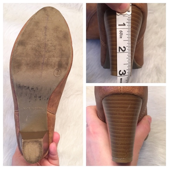 EUC! Beautiful Ankle Boots - Picture 4 of 4