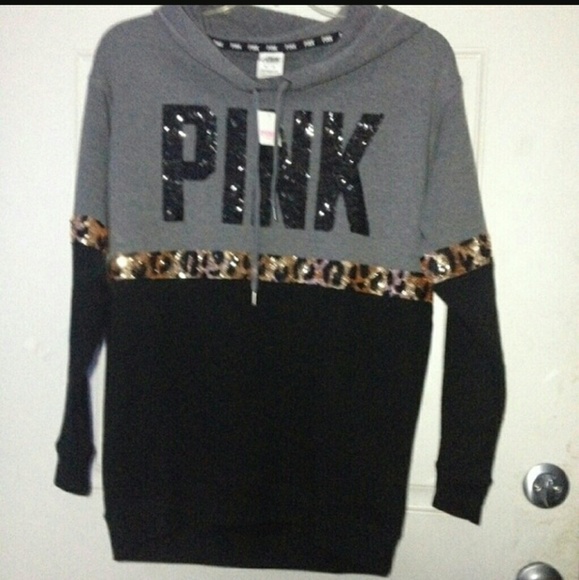 I HAVE THIS IN S. WANT TO TRADE FOR A L or M - Picture 1 of 1