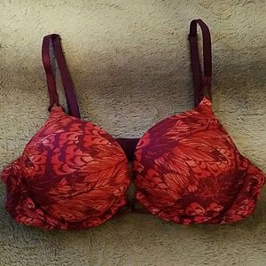 Victoria's Secret Miraculous Plunge