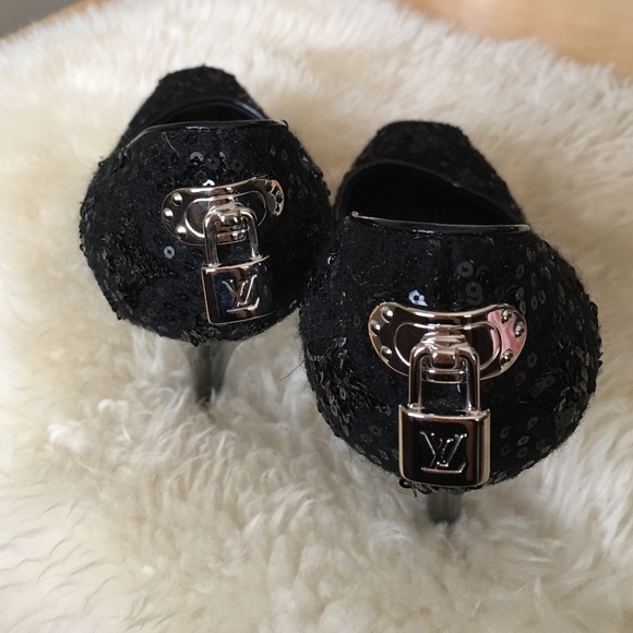 SOLD! LOUIS VUITTON 'SANAGA' sequin peep toe pumps - Picture 3 of 4