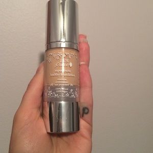 100% Pure super fruits healthy foundation.