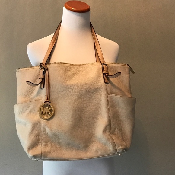 Michael Kors Jet Set Tote