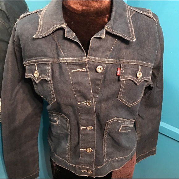 (NWT) LEVI's Classic dark denim Jean jacket rocks - Picture 1 of 4