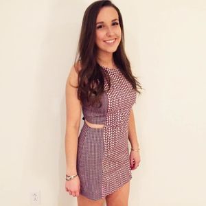 Meet your Posher, Abby