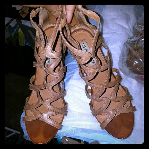 Steve Madden wedges