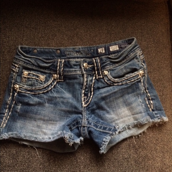 Miss me shorts🔥