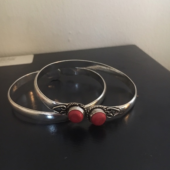 Silver look cuff free size Red garnet stone cuff