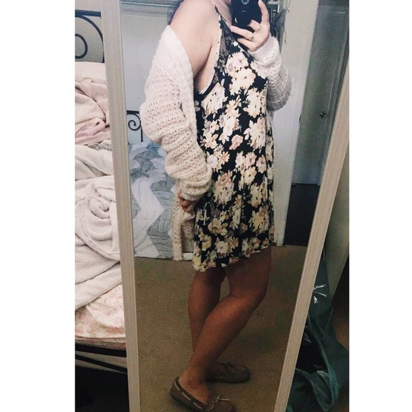 • Secret Garden Slip • - Picture 3 of 4