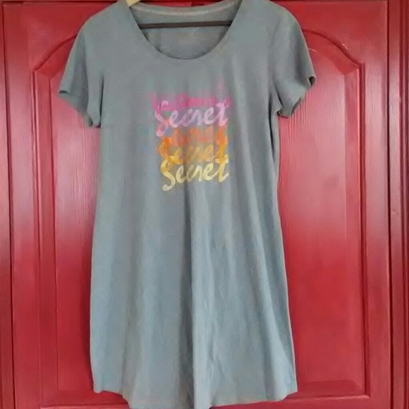 💜SALE!!!💜 Victoria's Secret sleep shirt