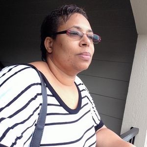 Meet your Posher, Macy