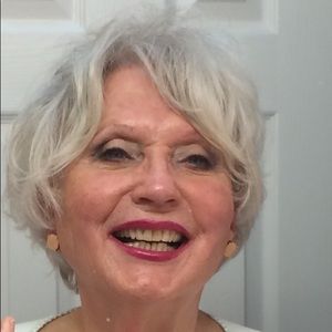 Meet your Posher, Danica