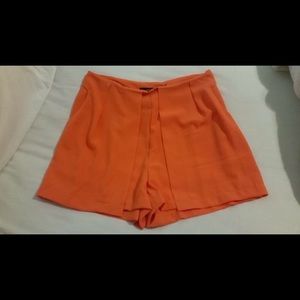 Orange high waisted short
