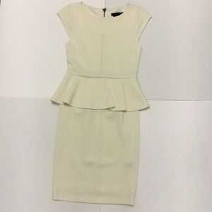 Alice + Olivia Dresses - MOVING SALE❗️Alice+Oliva Cream Peplum Sheath Dress Alice + Olivia Dresses - MOVING SALE❗️Alice+Oliva Cream Peplum Sheath Dress