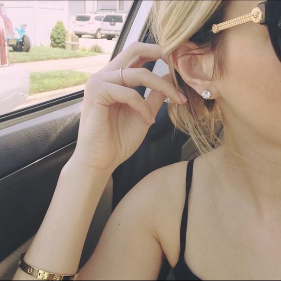 4.0CT Brilliant Diamond 14K Gold Martini Studs - Picture 4 of 6