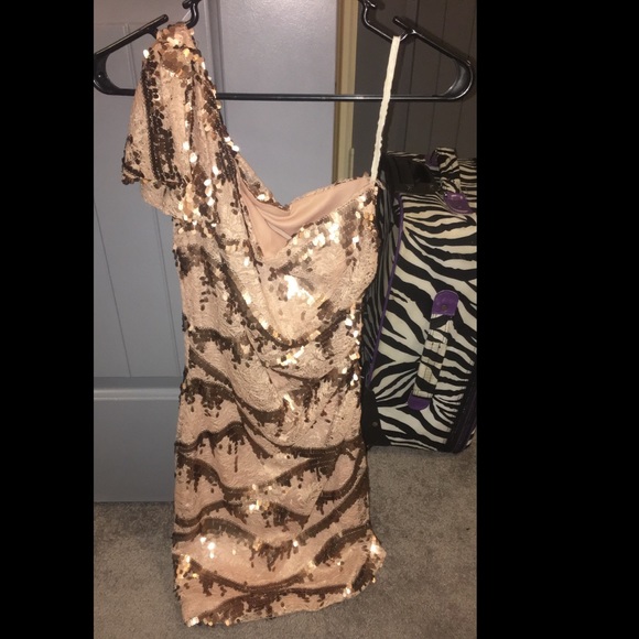 Dress - Picture 1 of 1