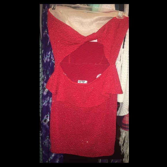 Dress - Picture 2 of 2