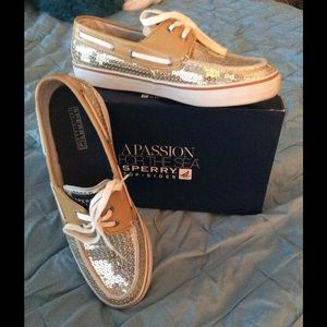 Sperry Bahama Gold Sequin shoes 9 1/2