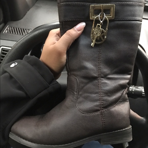Cute stylish Michael Kors boots for girls