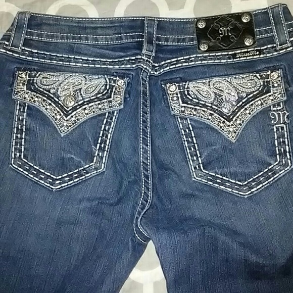 Miss Me mid-rise boot jeans