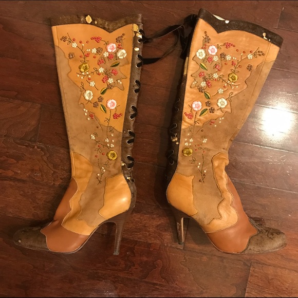 Authentic Vero Cuoio sz 6 Boots - Picture 1 of 2
