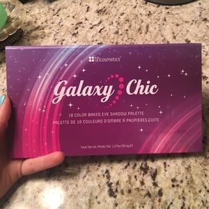 BH galaxy chic eyeshadow palette
