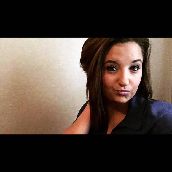 Meet your Posher, Amanda