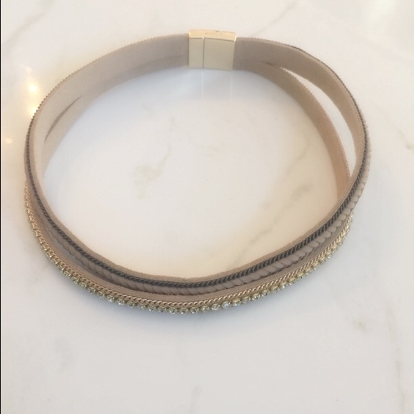 Choker - Picture 1 of 1