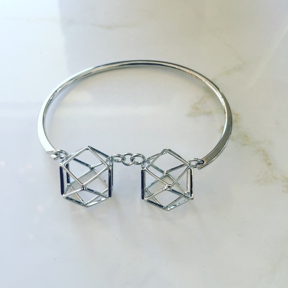 Bracelet - Picture 1 of 1