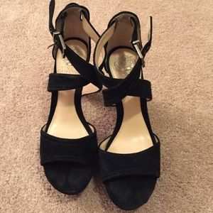 Vince Camuto black heels
