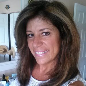 Meet your Posher, Debbie