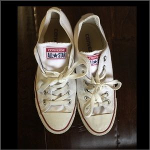 Converse tennis shoes