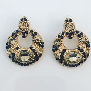 Black and gold Glamorous holiday earrings