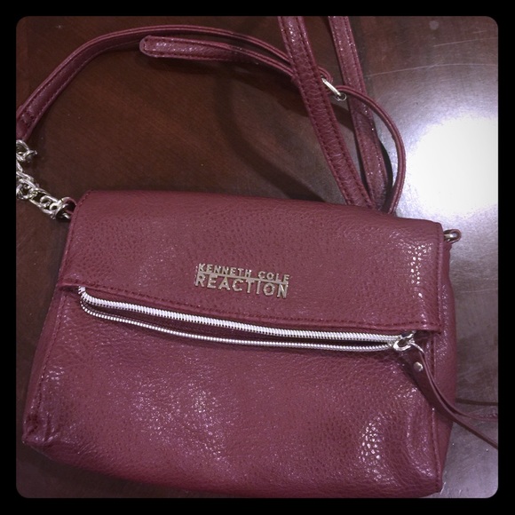 BNWOT Kenneth Cole crossbody (small)