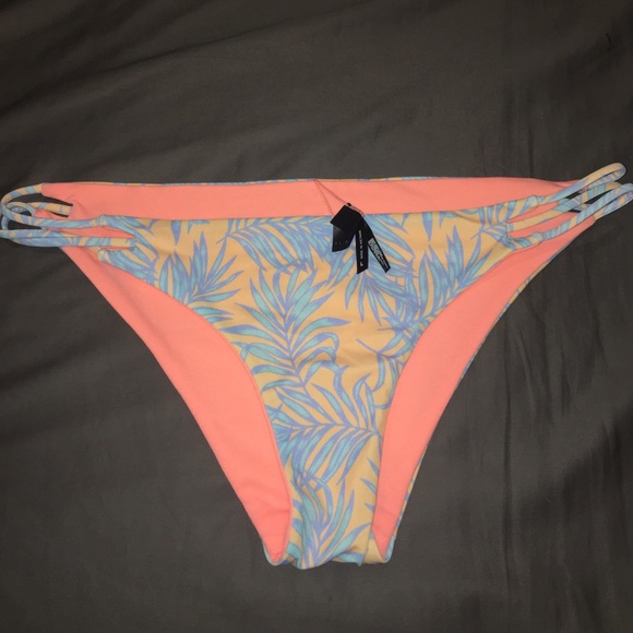 NEVER USED cute bikini bottom from pacsun