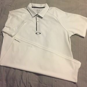 Oakley golf polo. Medium.