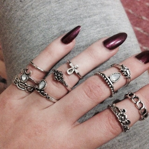 Jewelry | Gold midi ring set - Picture 3 of 4