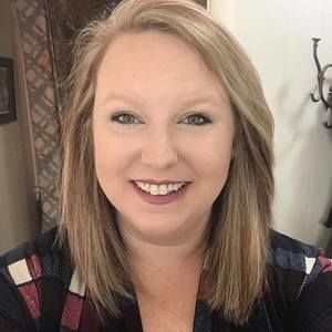 Meet your Posher, Courtney