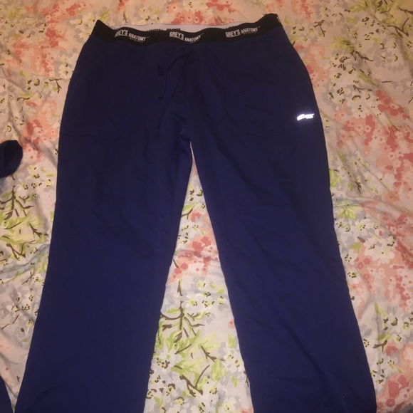 Sold - Picture 1 of 2