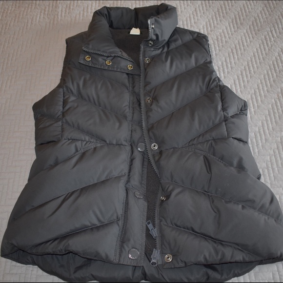 Size Medium J.Crew puffer vest black