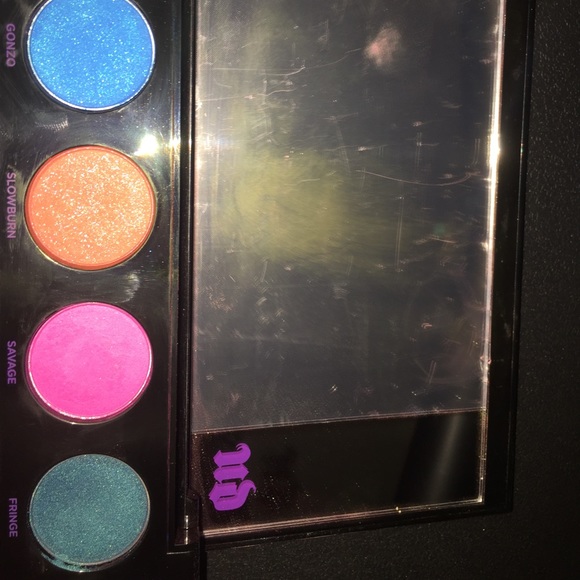 Urban Decay Electric Pressed Pigment palette - Picture 2 of 4