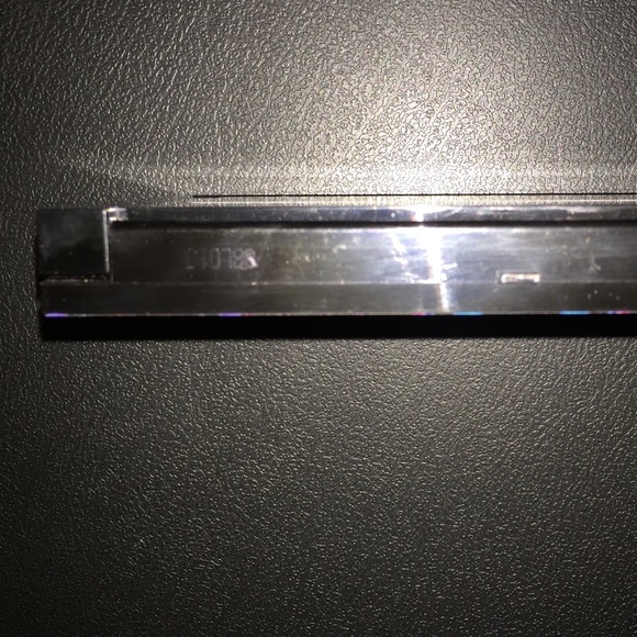 Urban Decay Electric Pressed Pigment palette - Picture 3 of 4