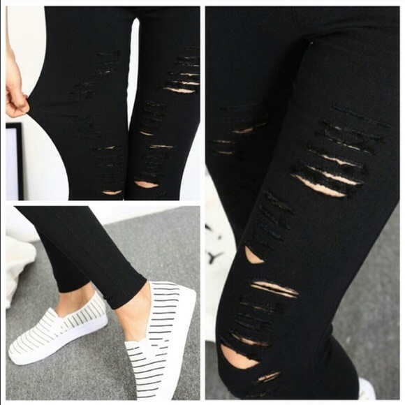 Super stretch distressed black skinnies - Picture 3 of 4