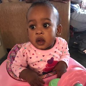 Meet your Posher, Ebony