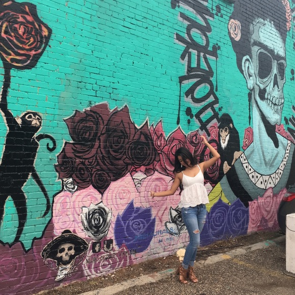 Meet your Posher, Itzcali