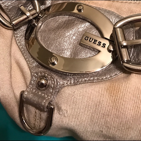 Off white with gold shimmer Guess bag - Picture 4 of 4