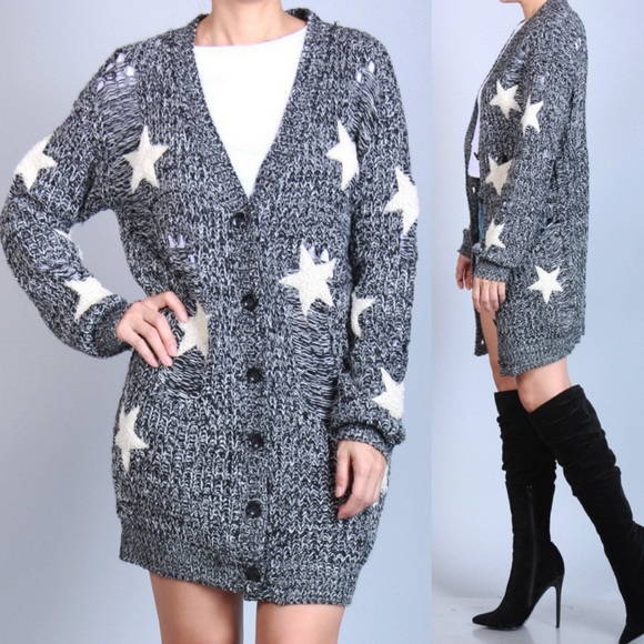‼️ONLY S/M‼️Star🌟 Print Button Down Cardigan - Picture 2 of 4
