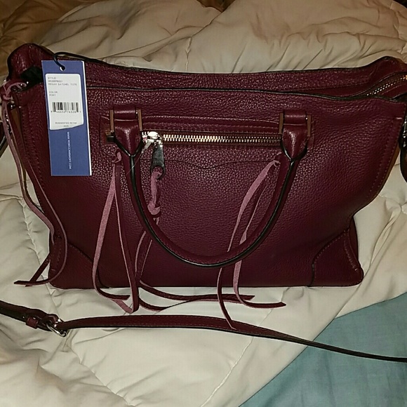 ** SOLD**(Rebecca Minkoff Regan Satchel