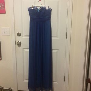 Long formal/prom dress